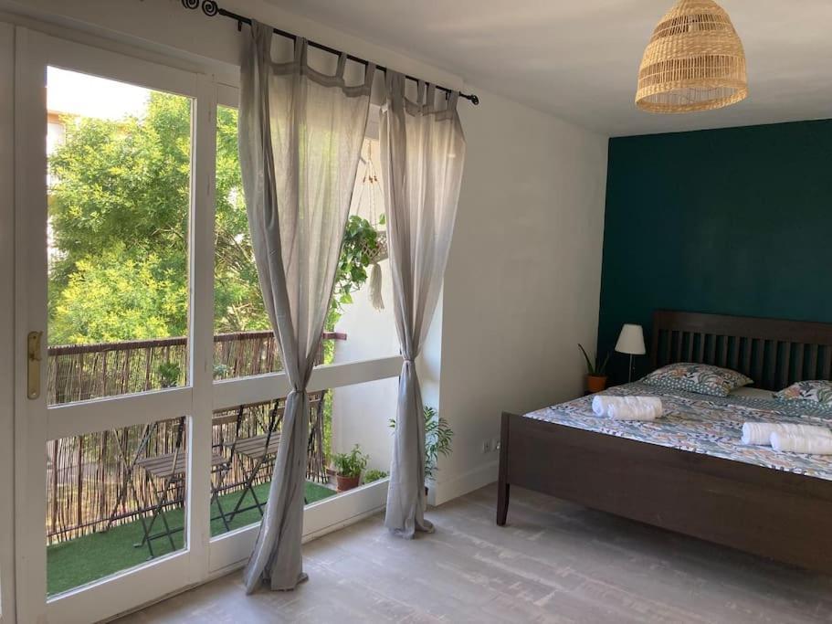Cozy Studio With Balcony And Free Parking Aix-en-Provence Exterior photo